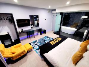 wow hotel penang