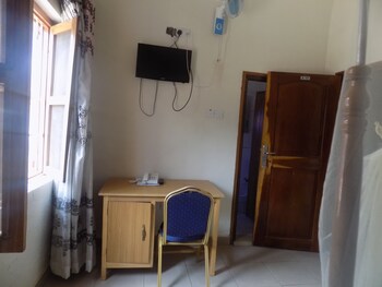 kaanos hope complex inn