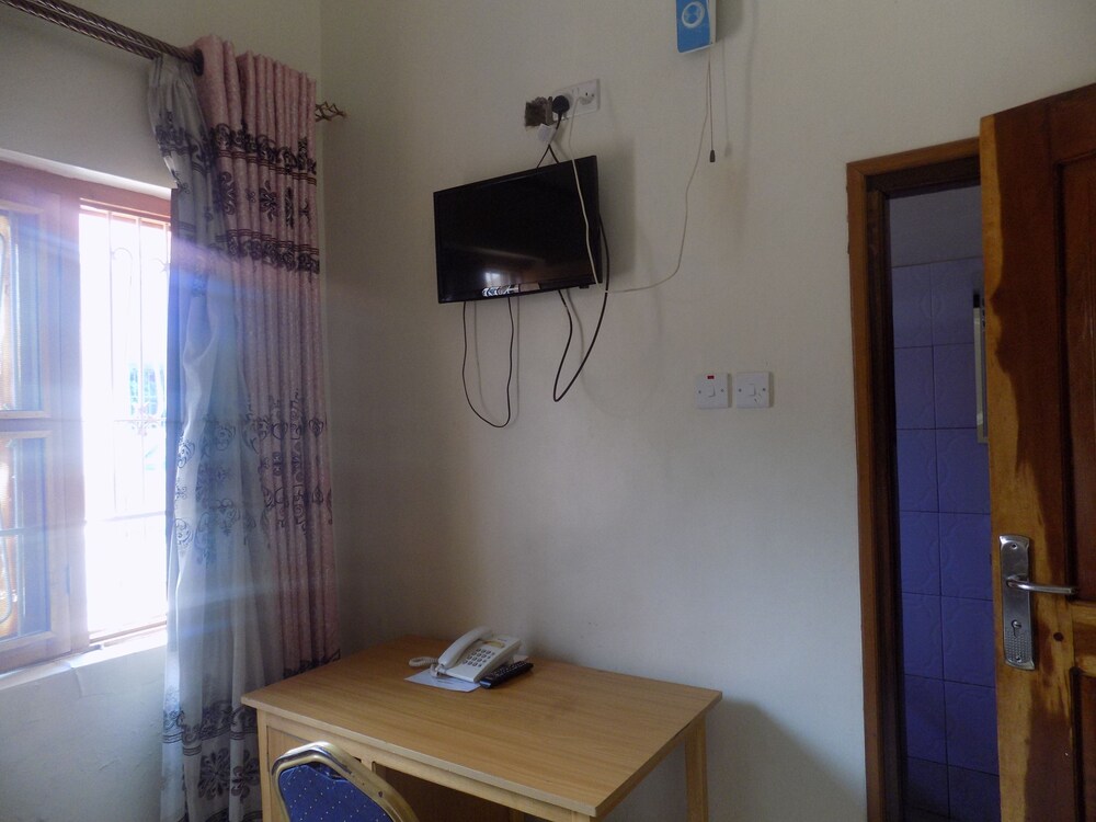 kaanos hope complex inn