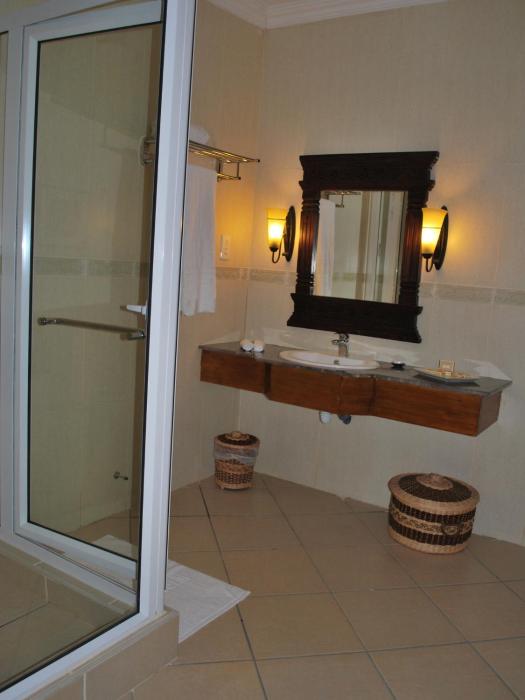 aanari hotel and spa