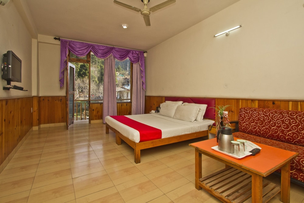 sarthak resorts