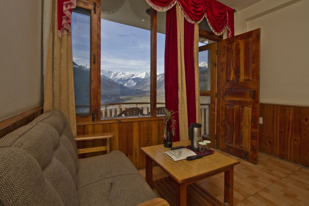 sarthak resorts
