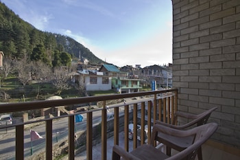 sarthak resorts