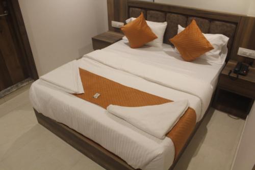 Hotel Metro Inn,,3 star