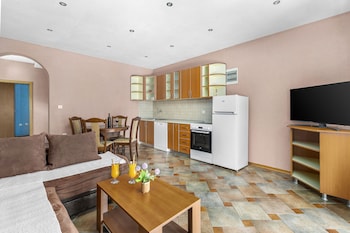 apartments doncic