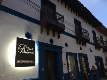 casa de balcones