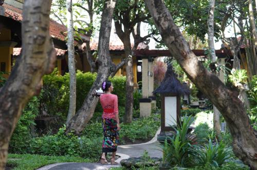 royal hotel and villa bali