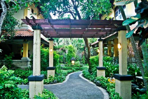 royal hotel and villa bali