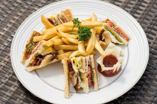 royal hotel and villa bali