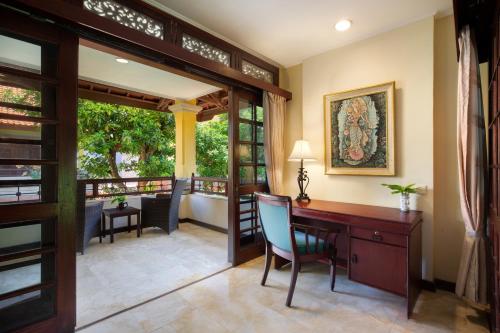 royal hotel and villa bali