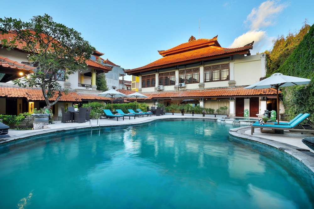 royal hotel and villa bali