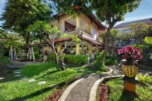 royal hotel and villa bali