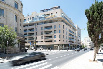 king david court isrentals