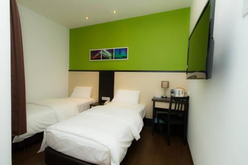 aurora boutique hotel