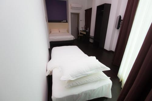 aurora boutique hotel