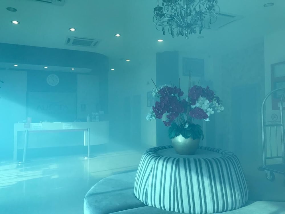 aurora boutique hotel