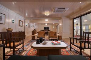 the chow kit an ormond hotel