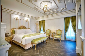 sun moon lake queen castle hotel
