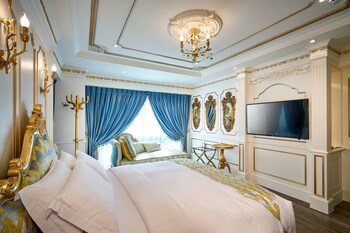 sun moon lake queen castle hotel