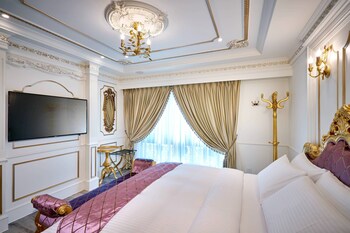 sun moon lake queen castle hotel