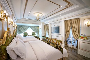 sun moon lake queen castle hotel