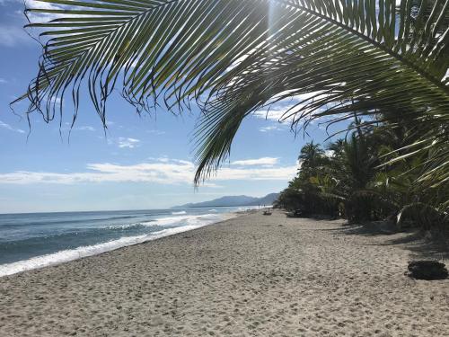 playa pikua ecolodge