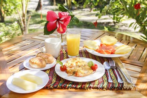 playa pikua ecolodge