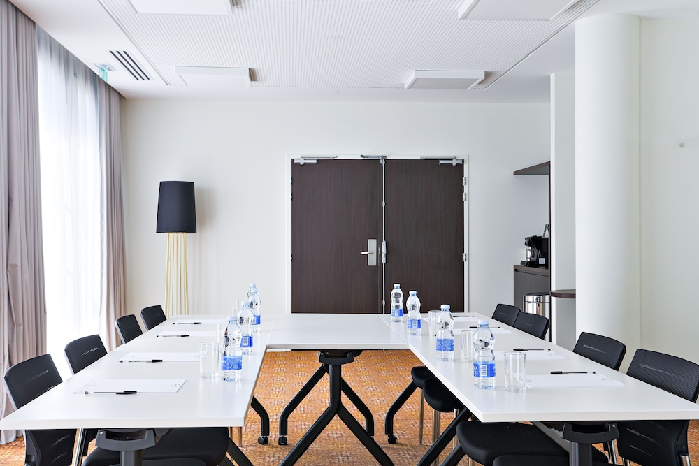 hampton by hilton toulouse airport