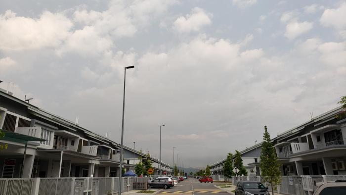 sr home stay at klia