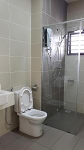 sr home stay at klia