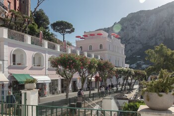 capri