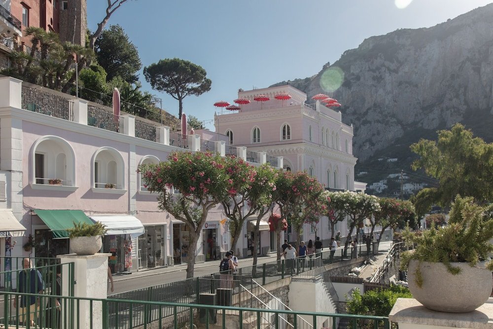 capri