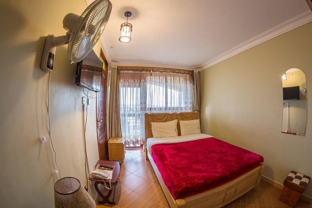 Chocolate Luxury Hotel,In The Suburbs,3 star