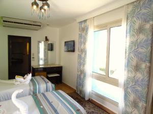 naama blue hotel