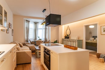sting boutique apartments