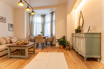 sting boutique apartments