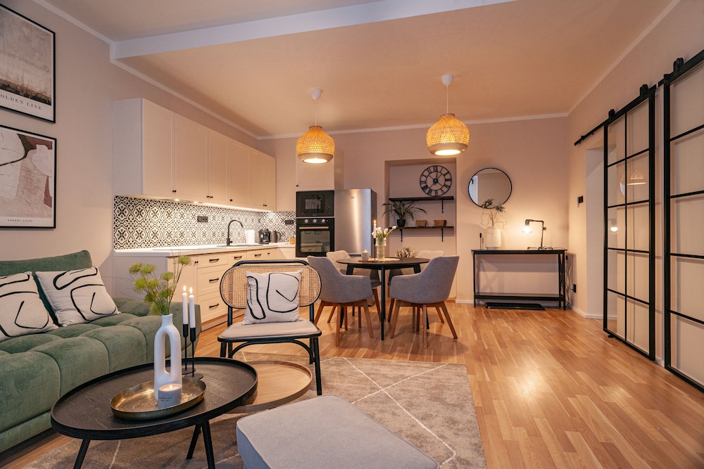 sting boutique apartments
