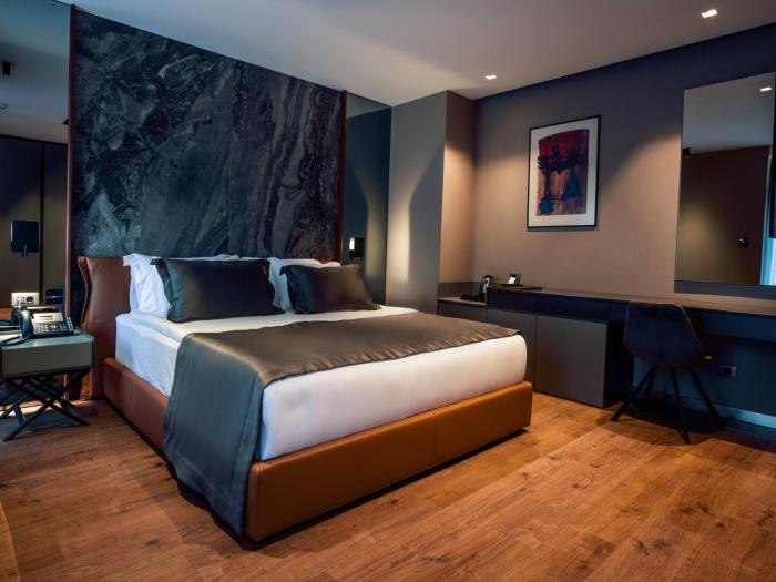 hotel seraphine plaza