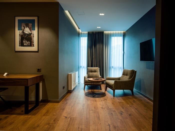 hotel seraphine plaza