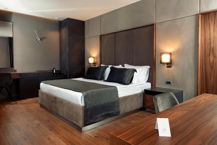 hotel seraphine plaza