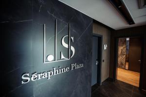 hotel seraphine plaza