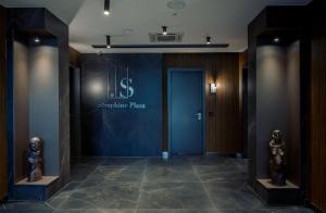 hotel seraphine plaza