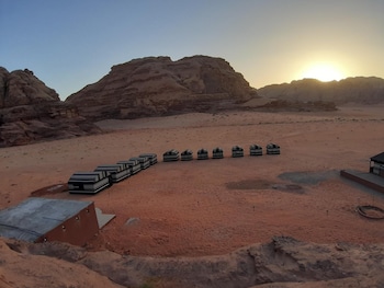 bedouin roads camp