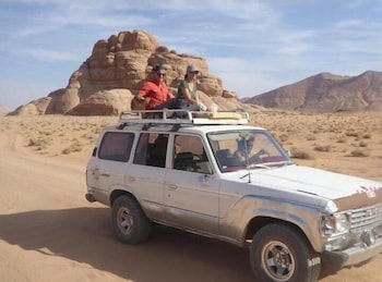 bedouin roads camp