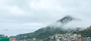 jiufen breeze