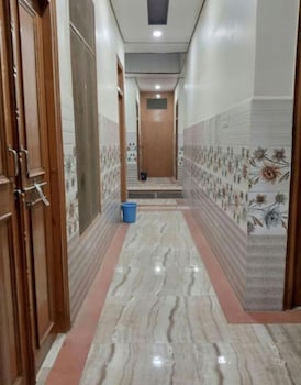Taj Guest House,,3 star