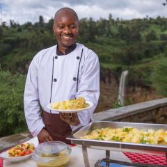 sipi falls lodge