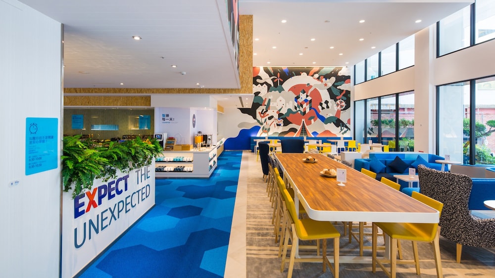 holiday inn express taichung fengchia an ihg hotel