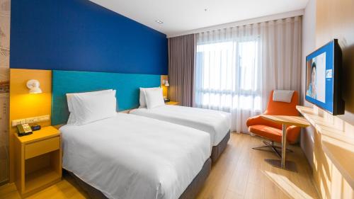 holiday inn express taichung fengchia an ihg hotel
