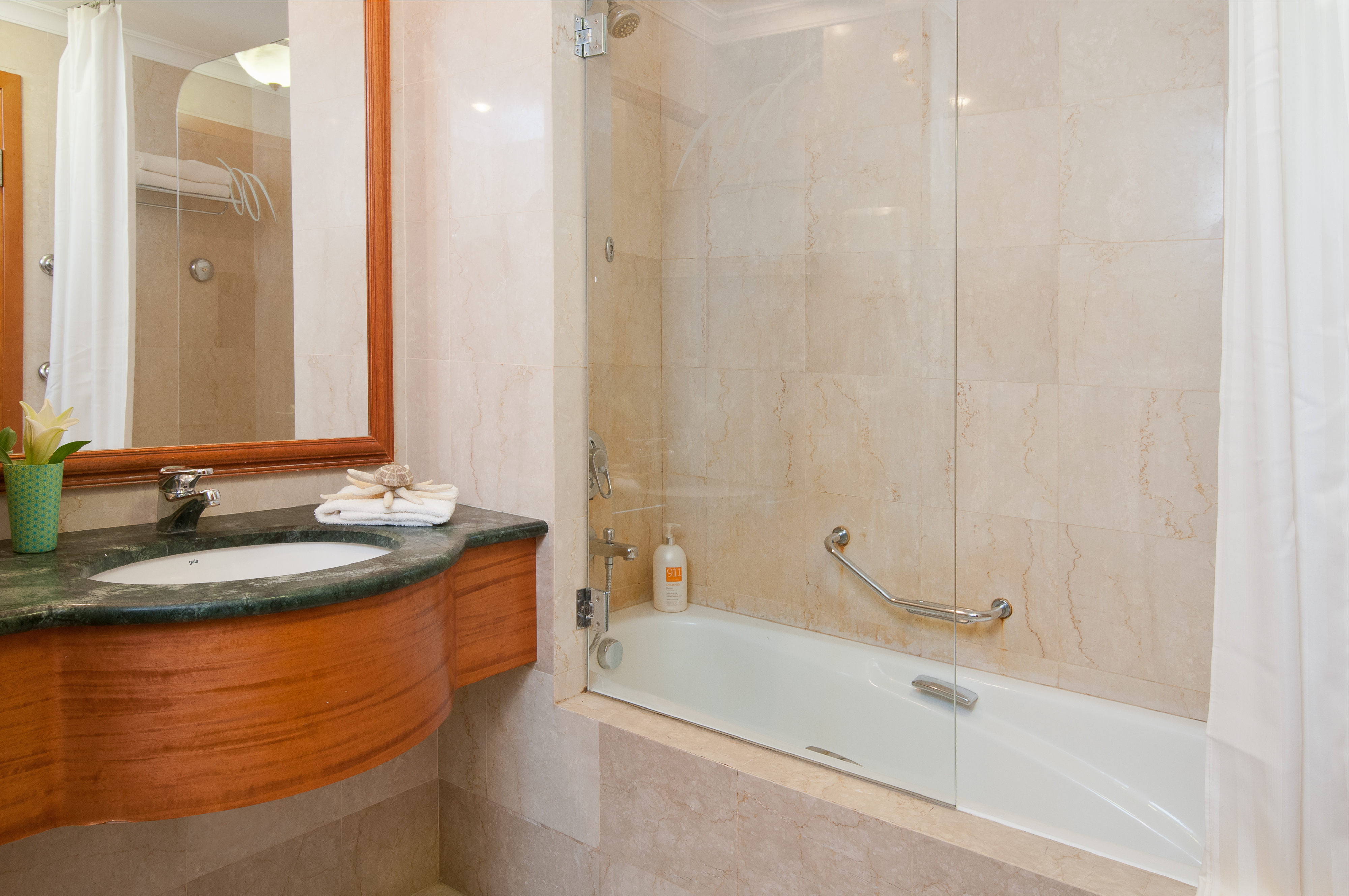 u magic palace hotel